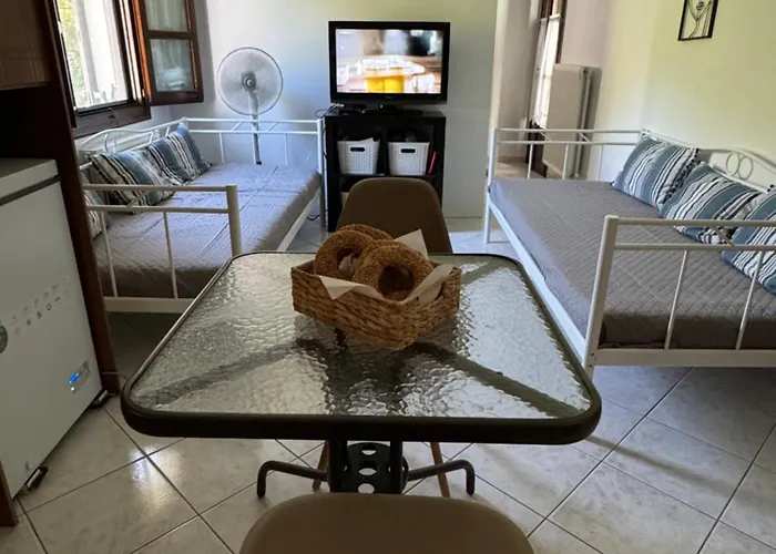 דירה το μεγάλο *